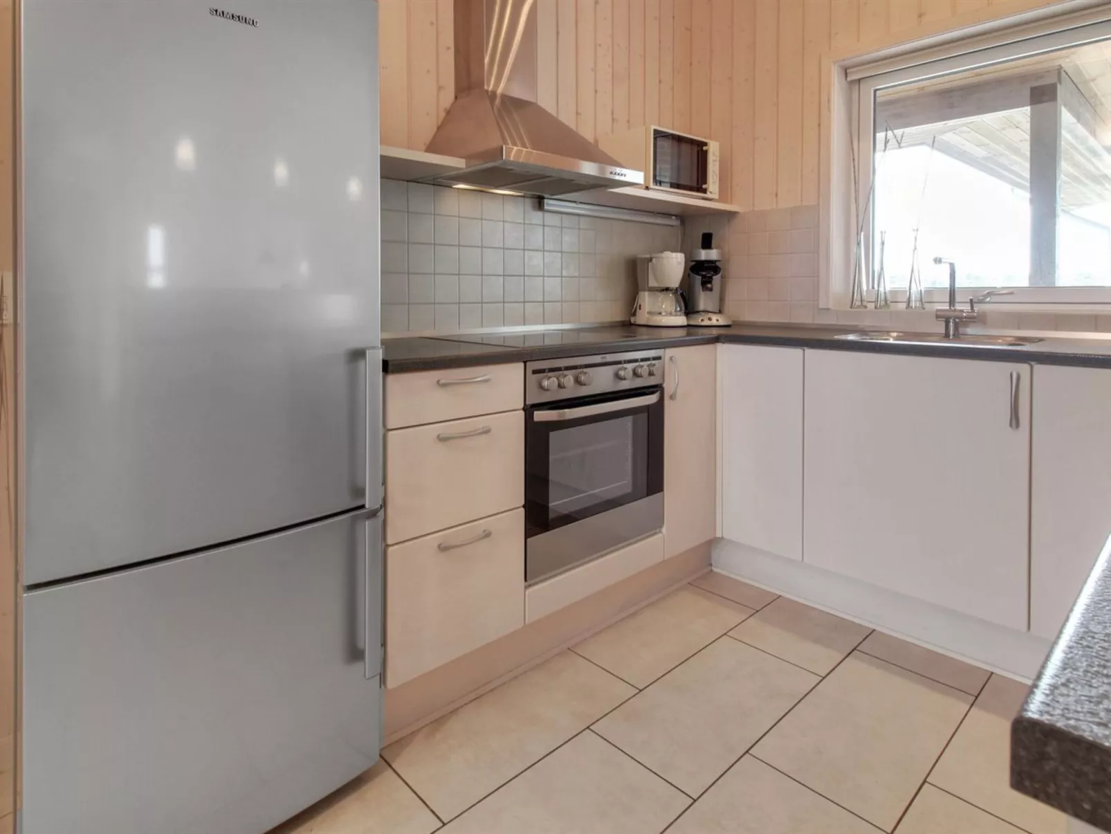 "Sorella" - 800m from the sea-Binnen