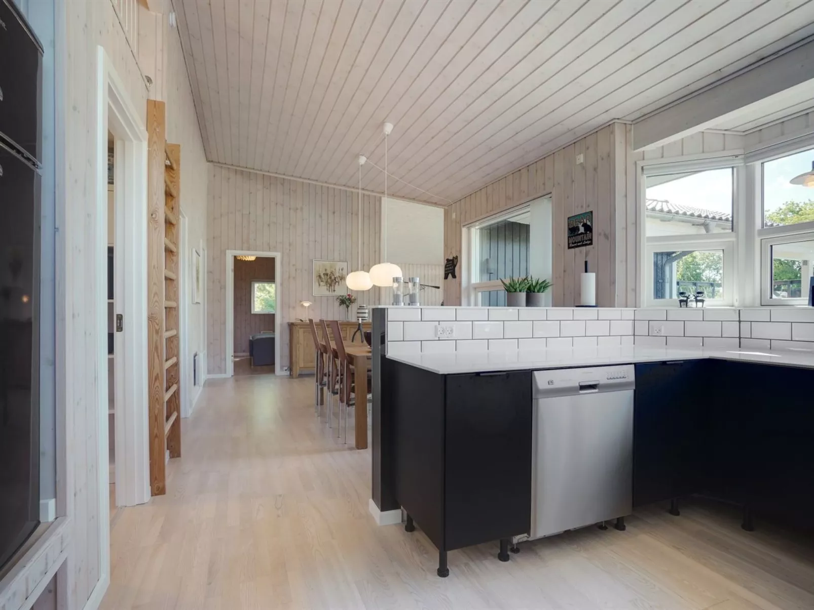 "Herta" - 700m from the sea-Binnen