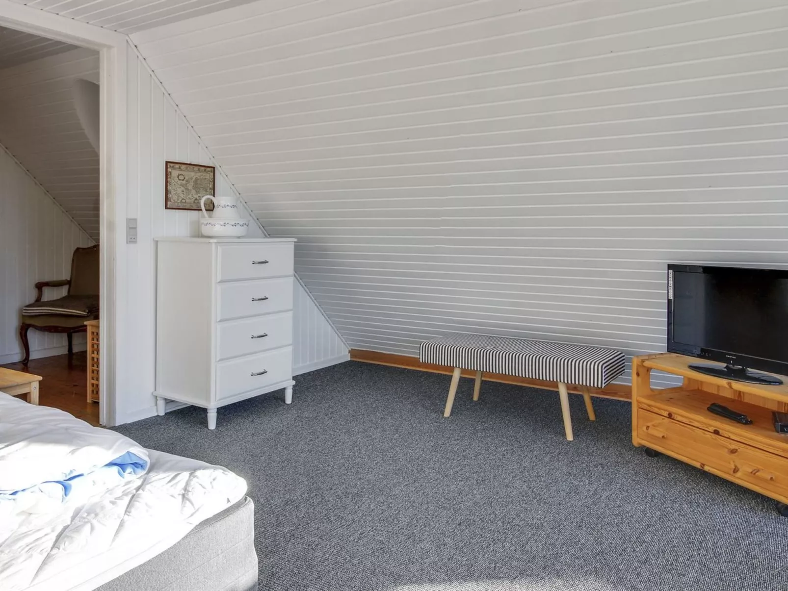 "Anna" - 1km from the sea-Binnen