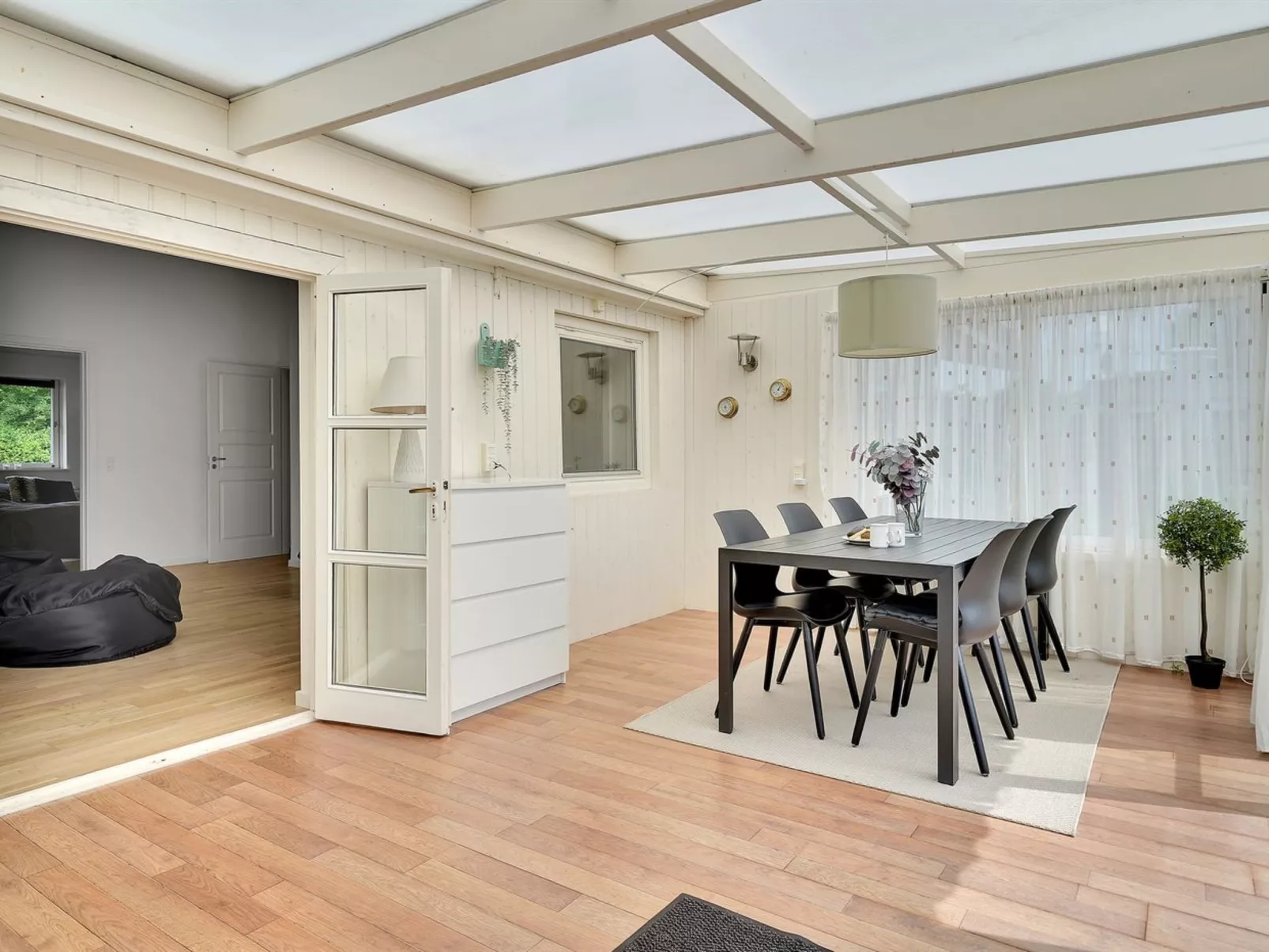 "Fentje" - 375m to the fjord-Binnen