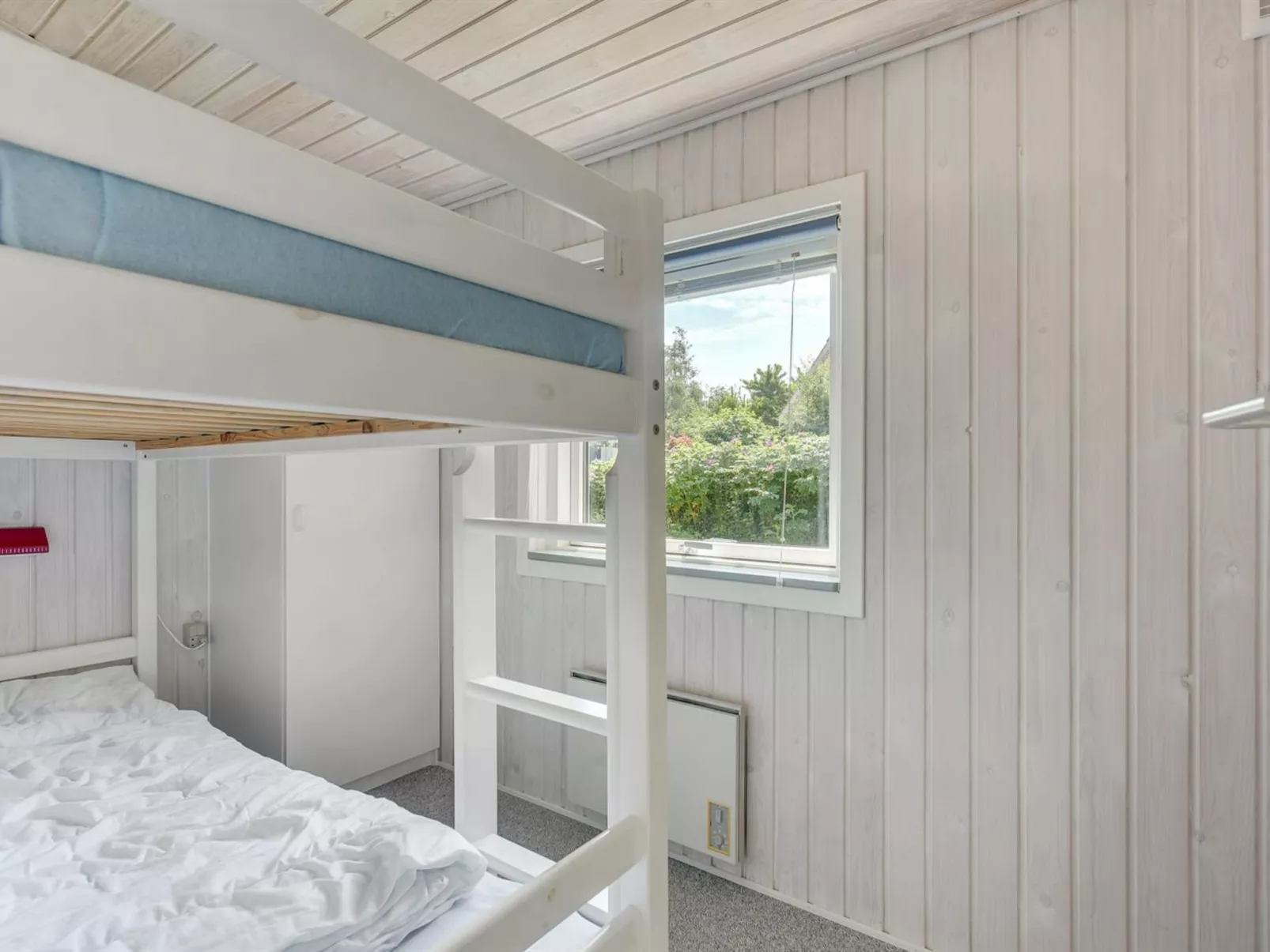 "Tess" - 50m from the sea-Binnen