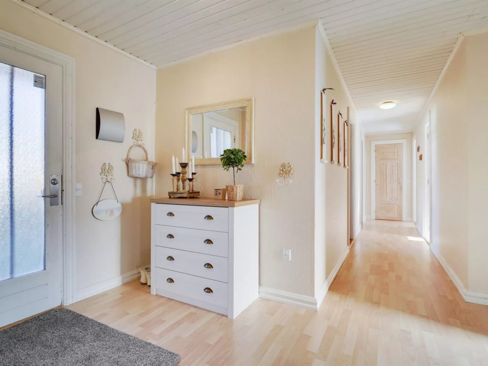 "Harrieth" - 16km from the sea-Binnen