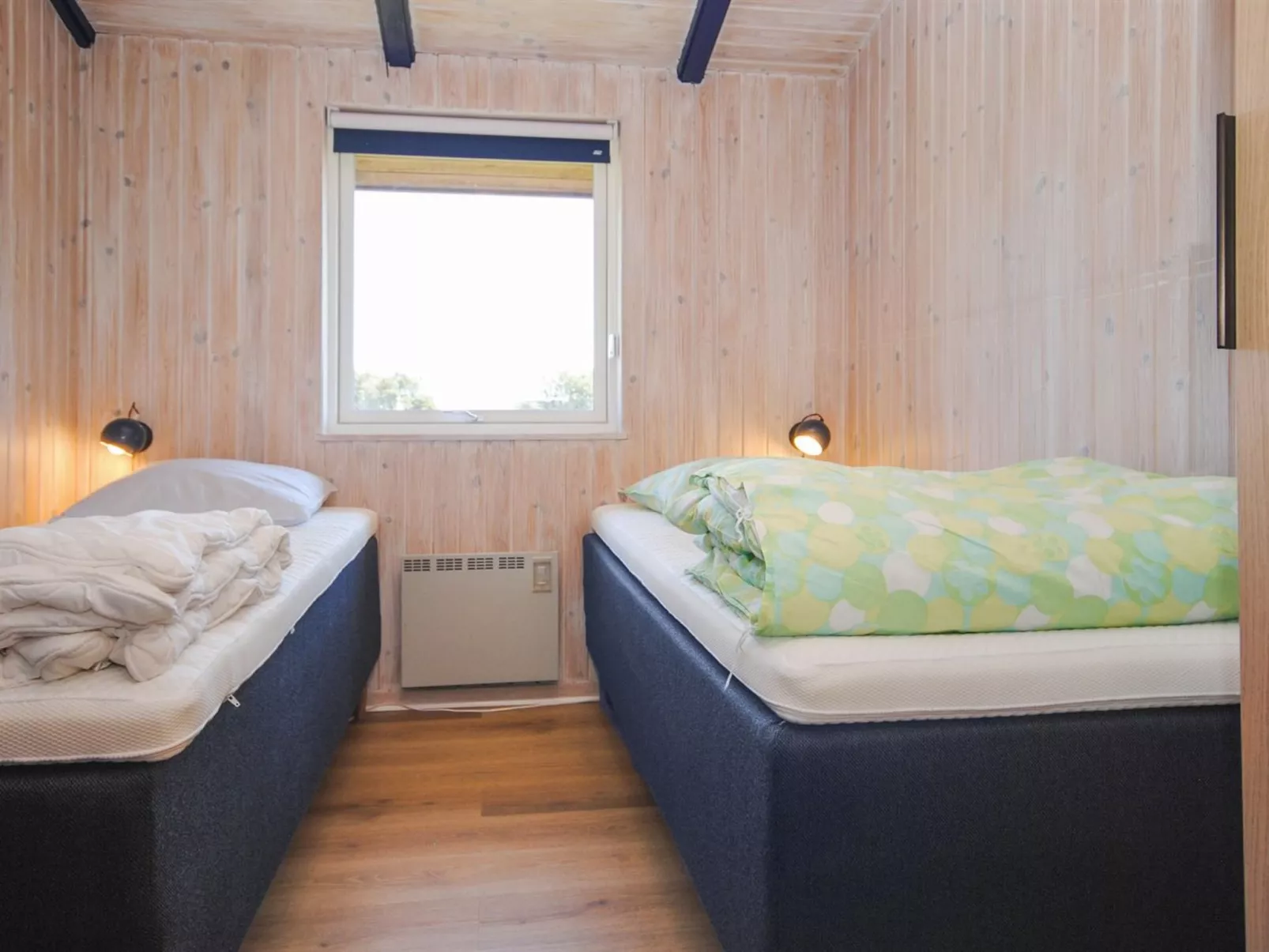 "Jerrik" - 900m from the sea-Binnen