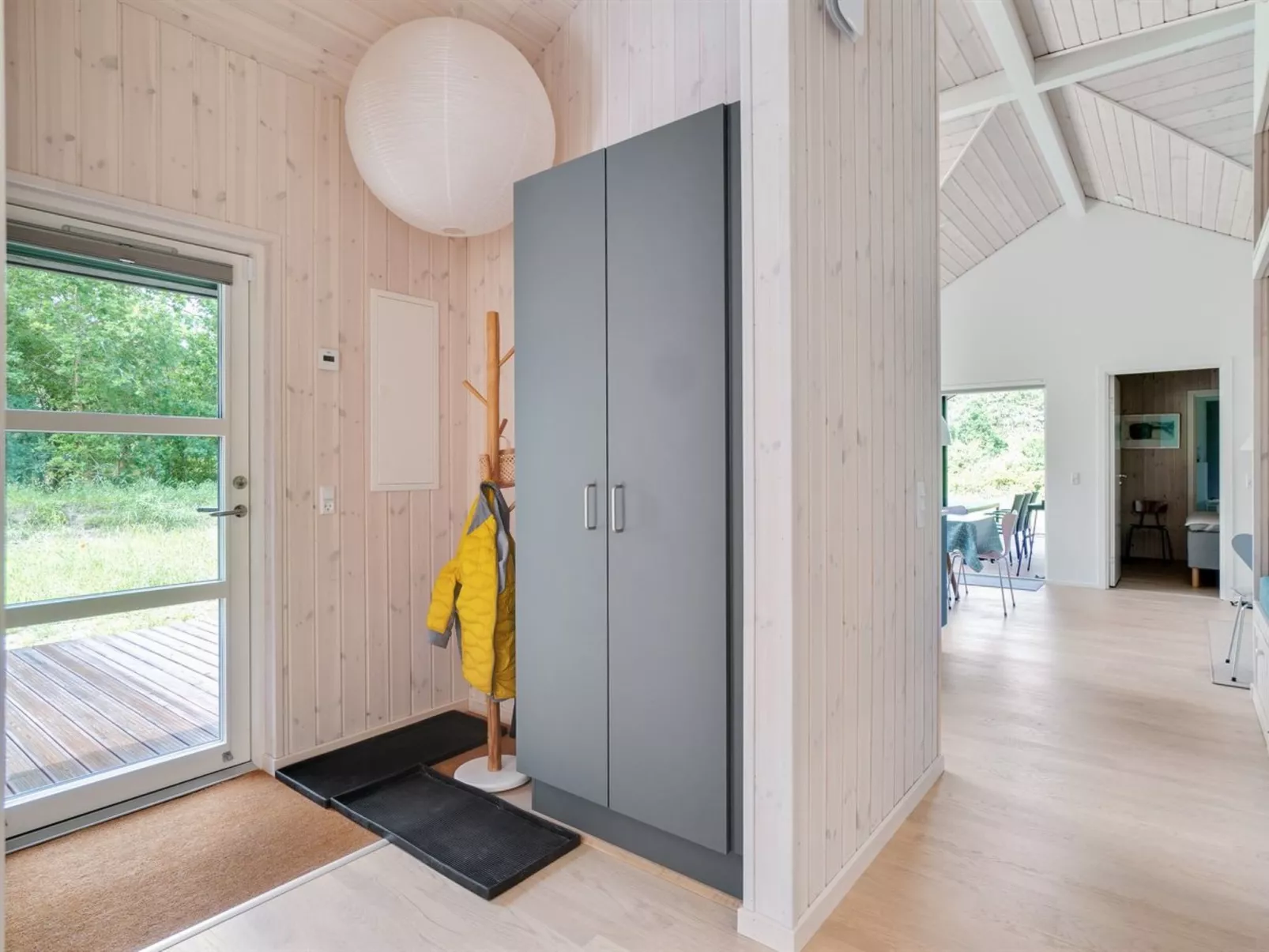 "Ella" - 1.2km to the fjord-Binnen