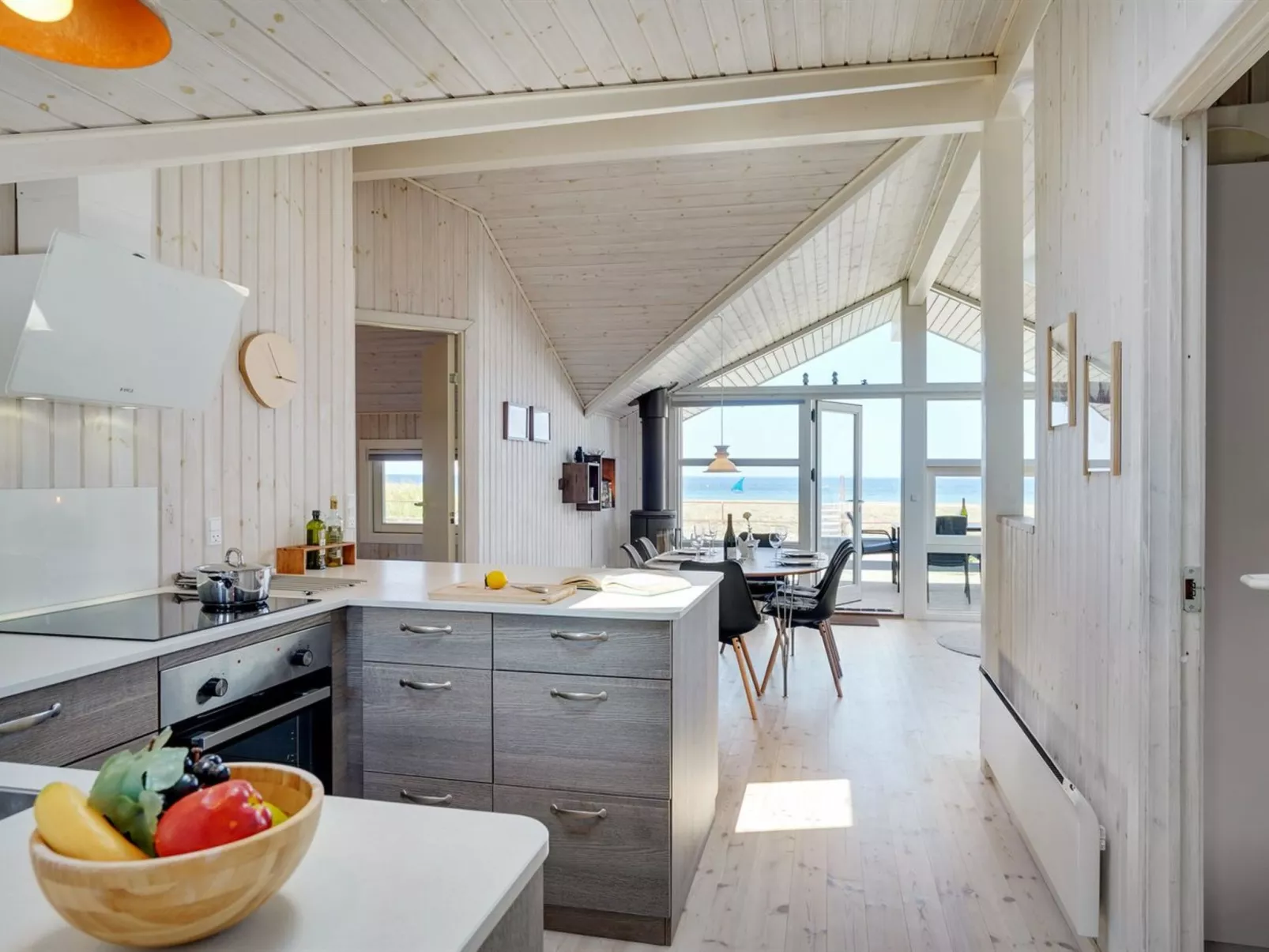 "Diertje" - 10m from the sea-Binnen