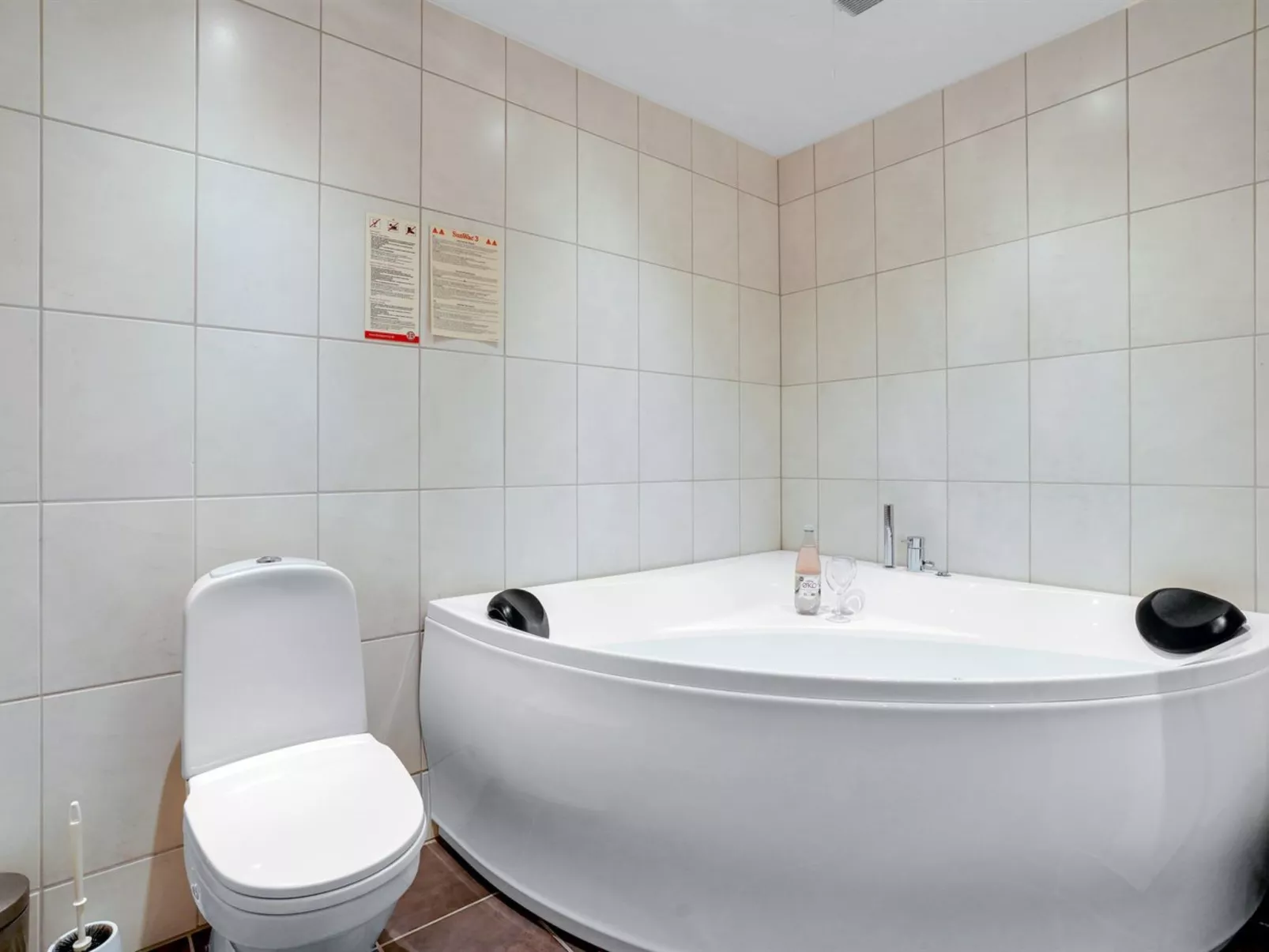 "Deljan" - 3.5km from the sea-Binnen