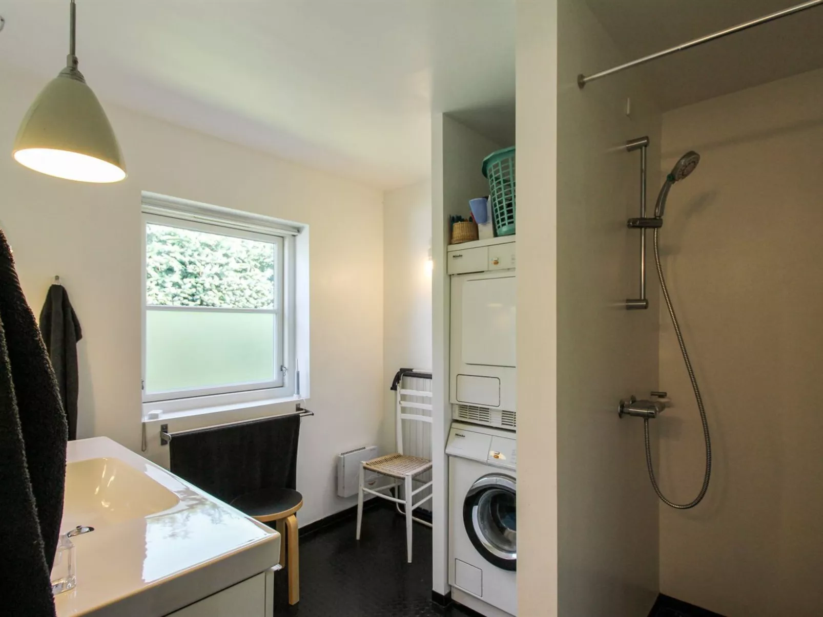 "Henryk" - 500m from the sea-Binnen