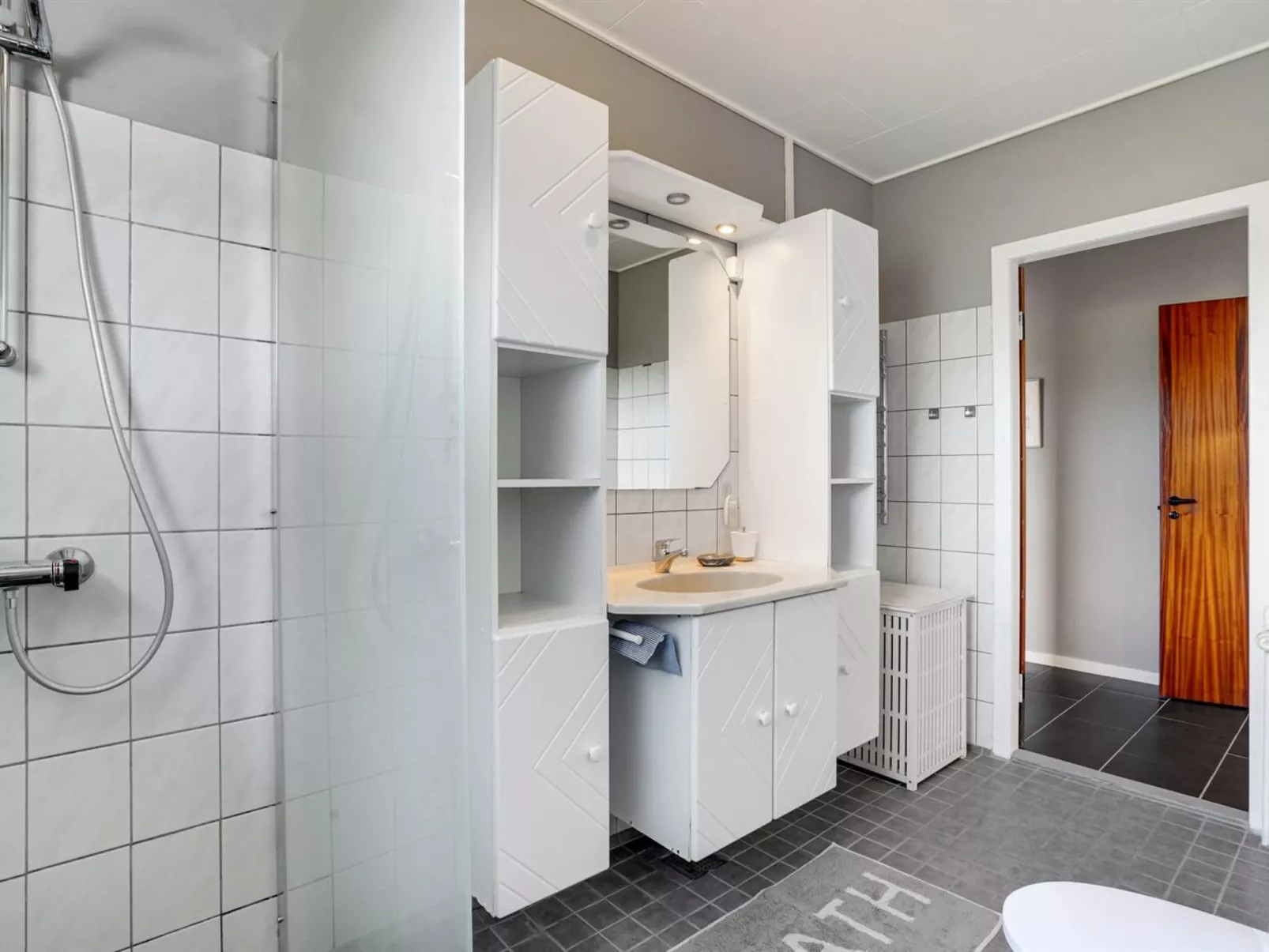 "Slavjanka" - 2km from the sea-Binnen