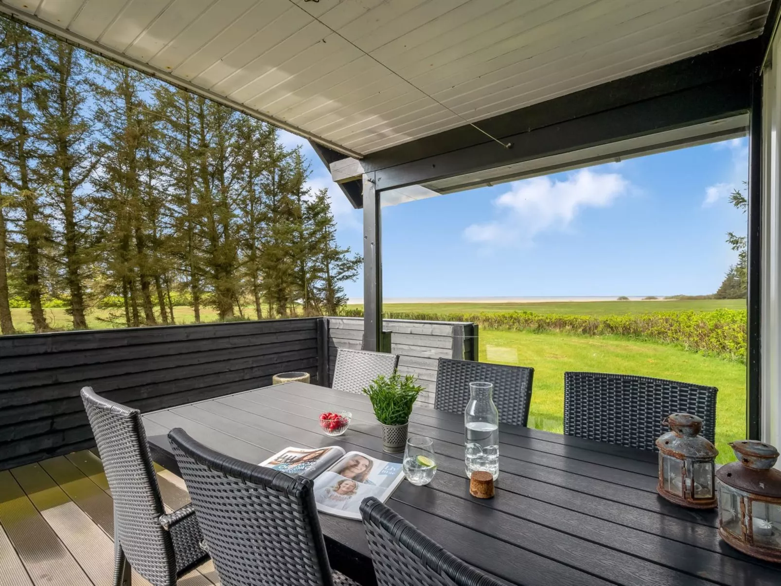 "Aleida" - 100m to the fjord-Buiten