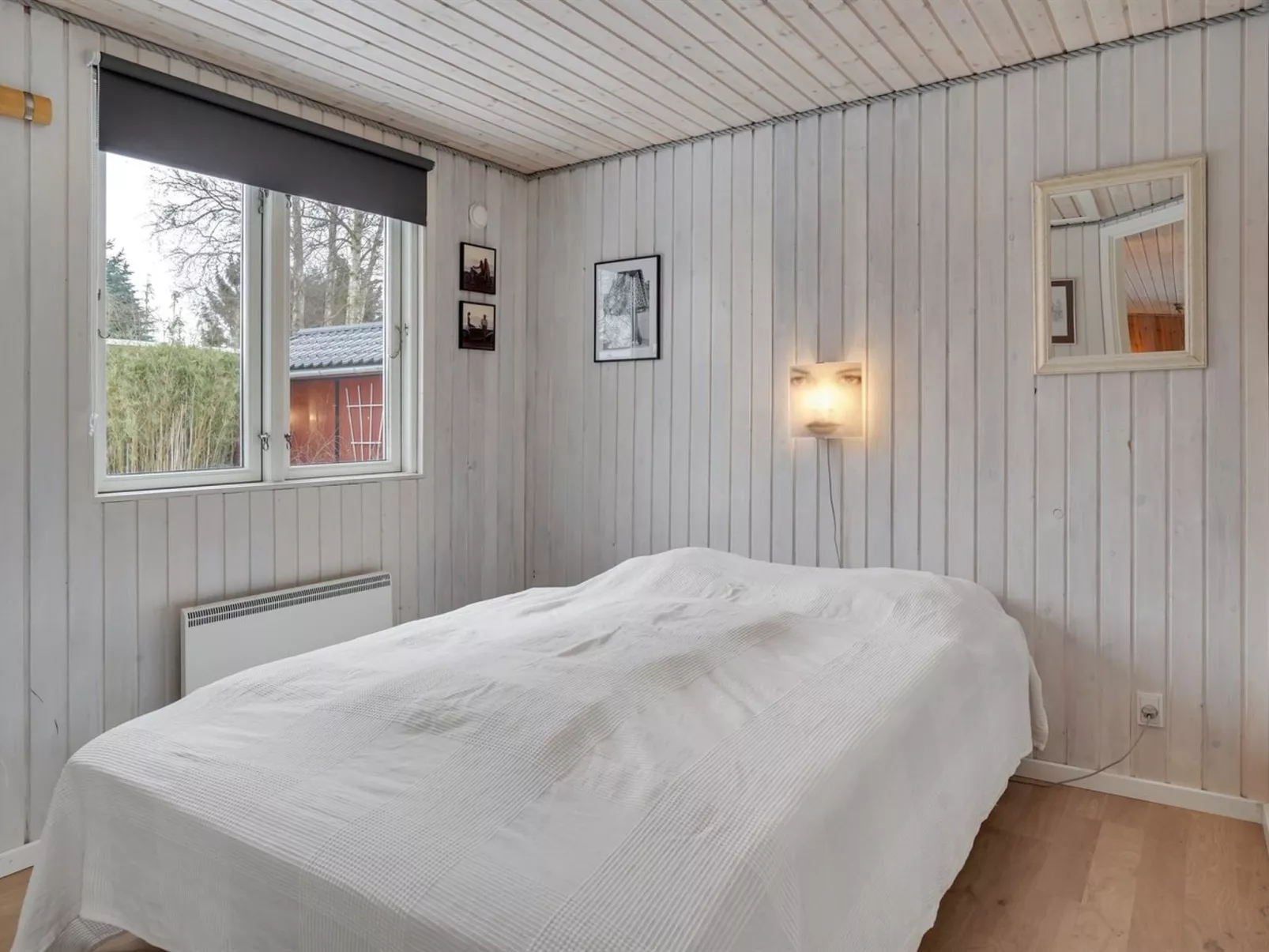 "Winona" - 300m from the sea-Binnen