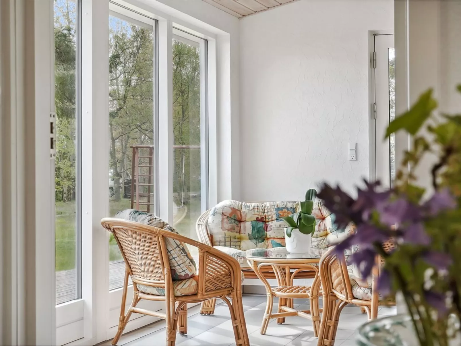 "Rayla" - 150m from the sea-Binnen