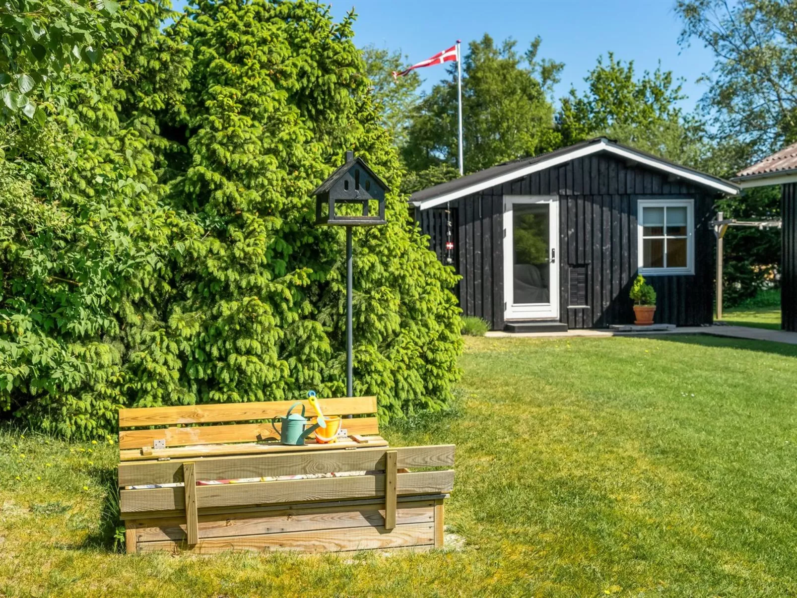 "Esalina" -  from the sea-Buiten