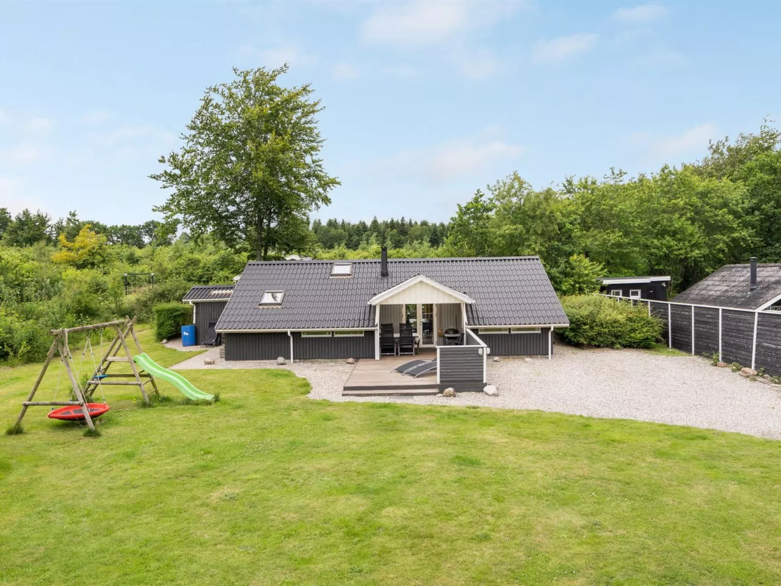 "Thorolf" - 30km from the sea-Buiten