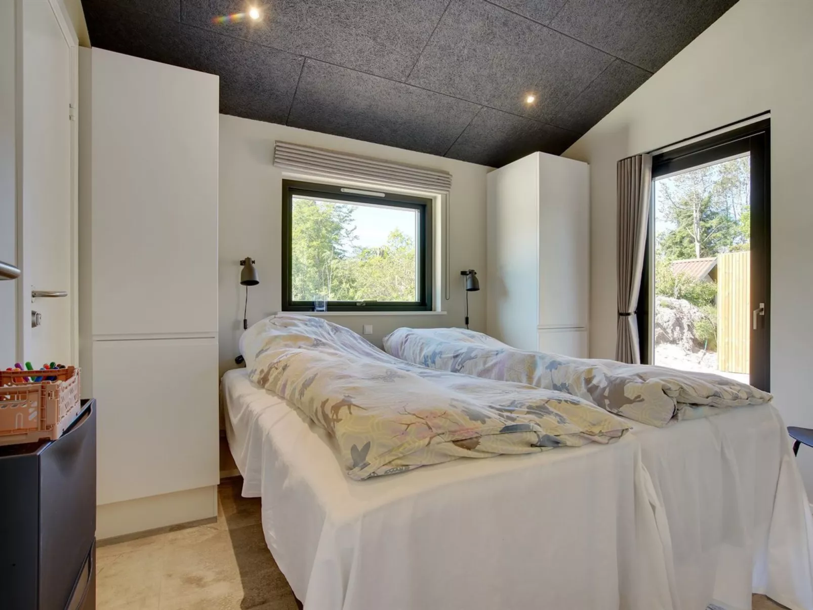 "Ileana" -  from the sea-Binnen