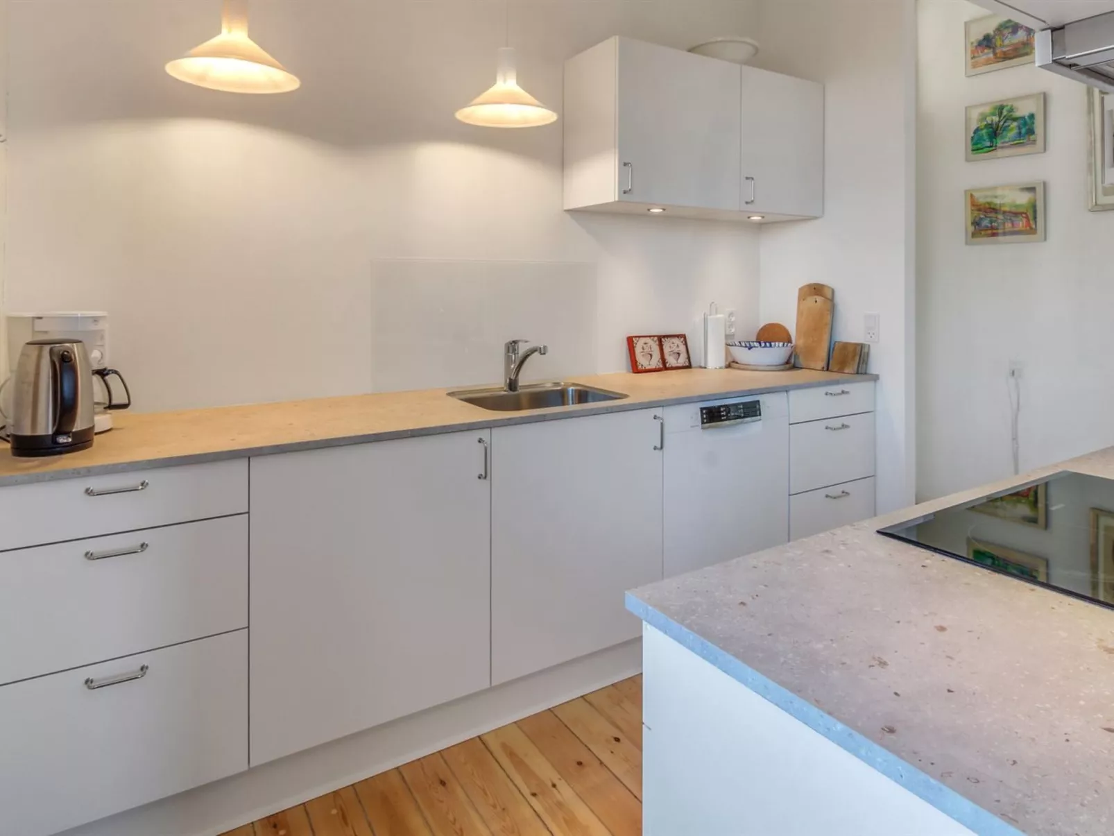 "Jules" - 300m from the sea-Binnen