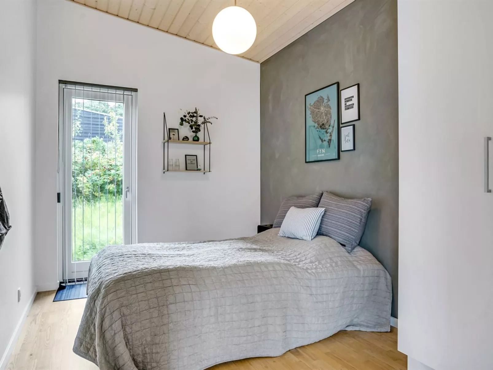 "Anny" - 100m from the sea-Binnen