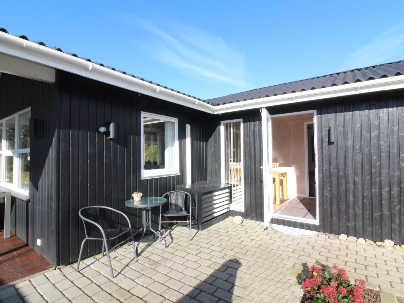 "Grit" - 650m from the sea-Buiten