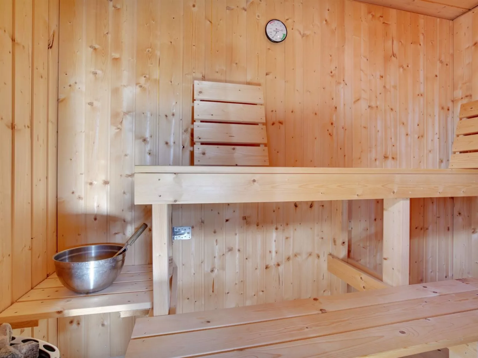 "Ulf" - 100m from the sea-Binnen