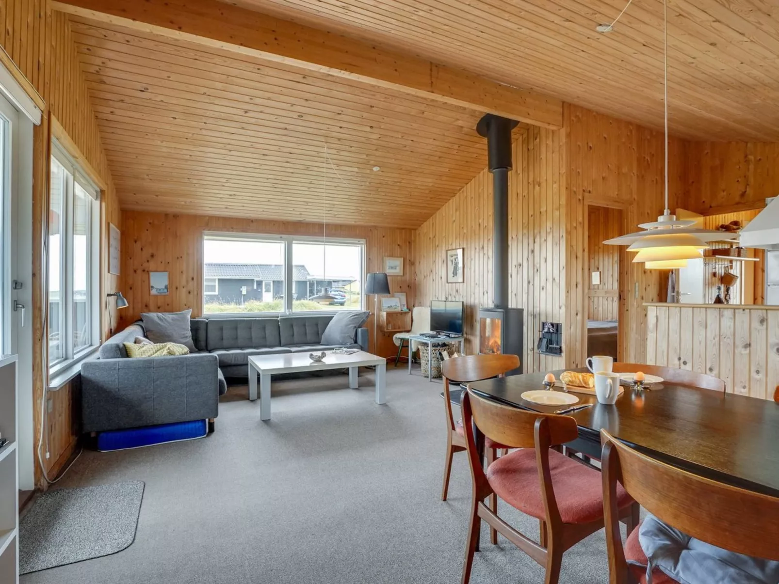 "Svea" - 400m from the sea-Binnen