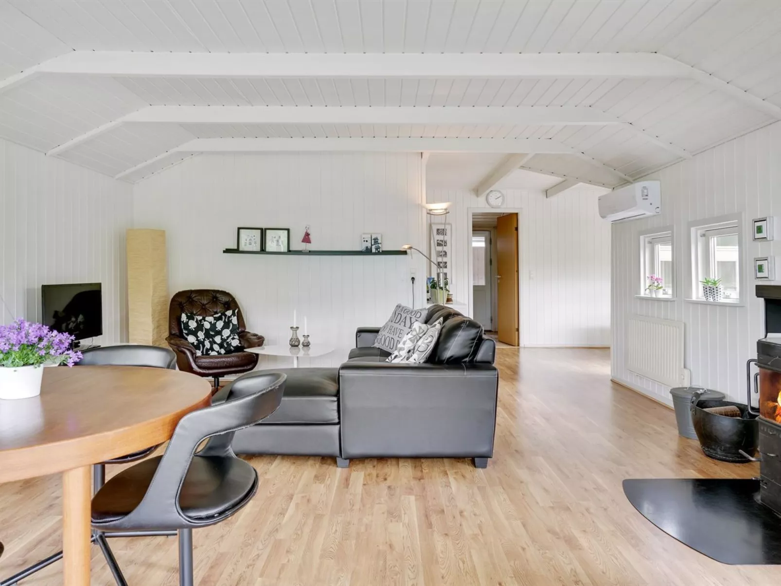 "Algot" - 100m to the fjord-Binnen