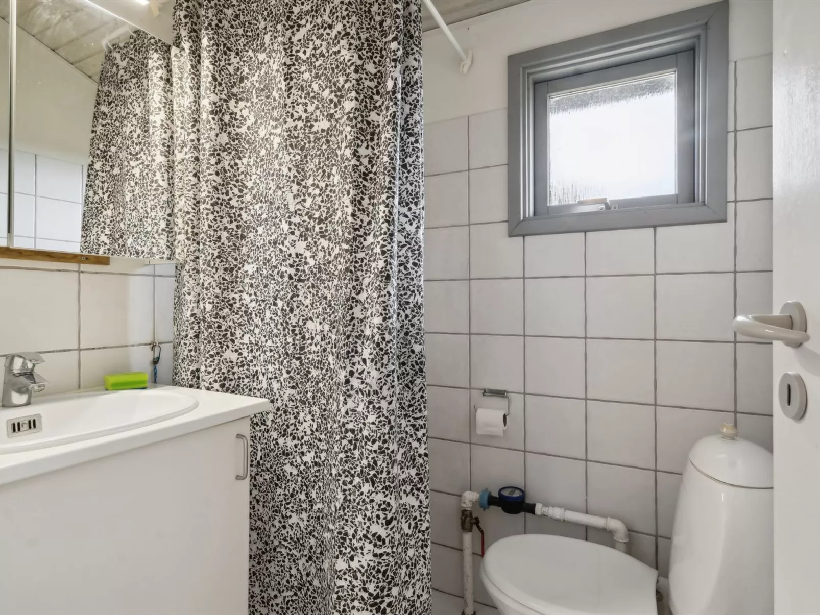 "Bridgette" - 100m from the sea-Binnen