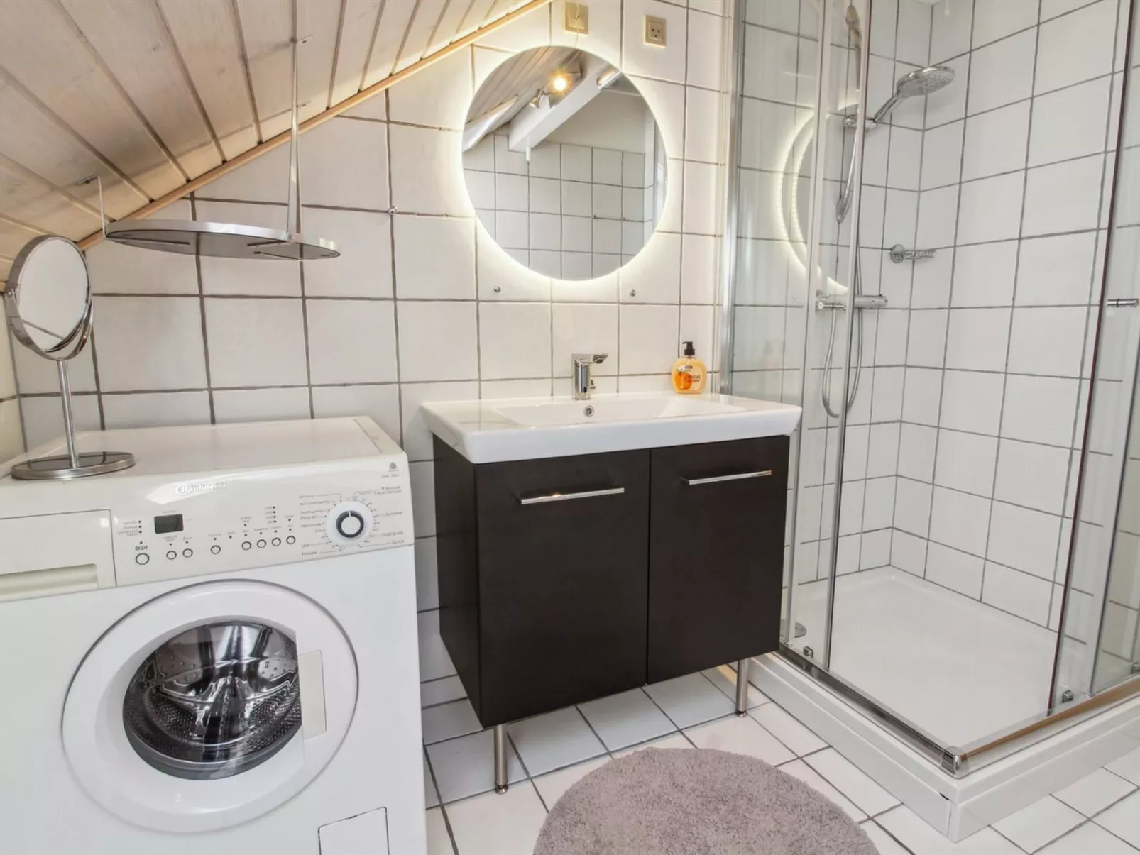 "Faidra" - 2.5km from the sea - Binnen