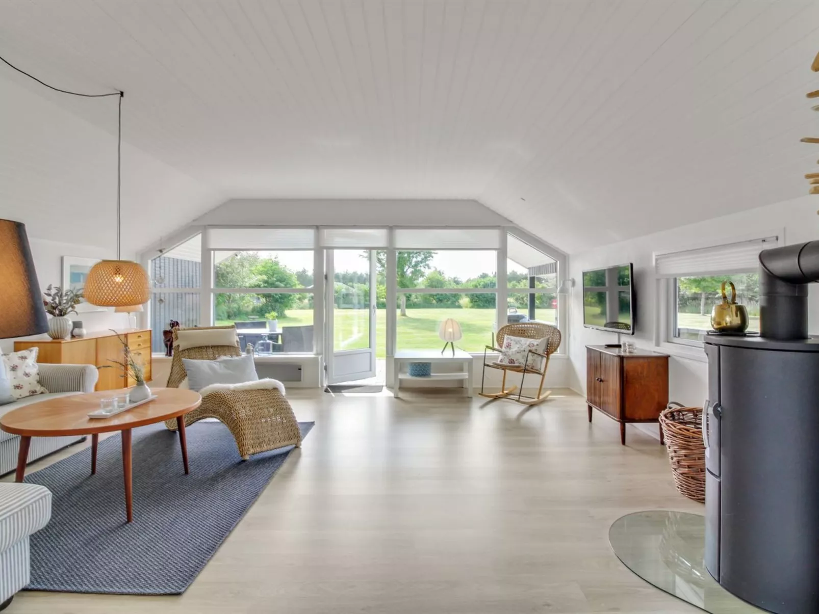 "Harmen" - 1.1km from the sea-Binnen