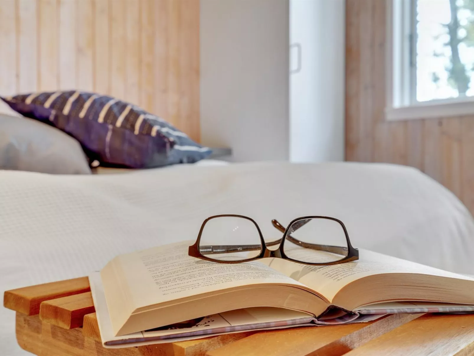 "Pilvi" -  from the sea-Binnen