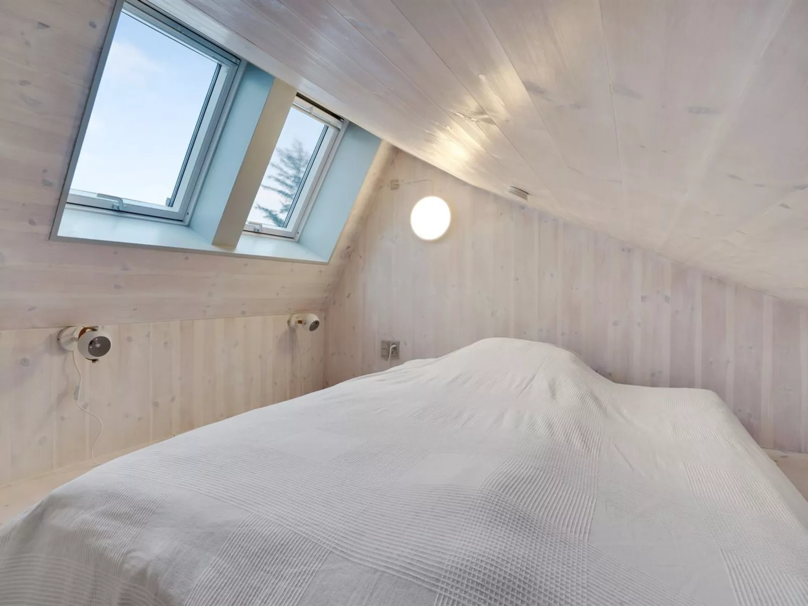 "Vanta" - 10m from the sea-Binnen