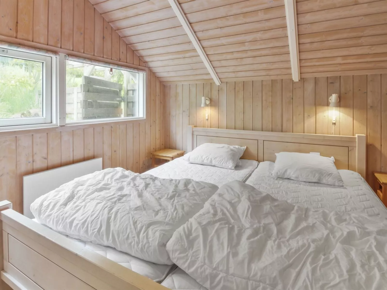 "Pirkka" - 50m to the fjord-Binnen