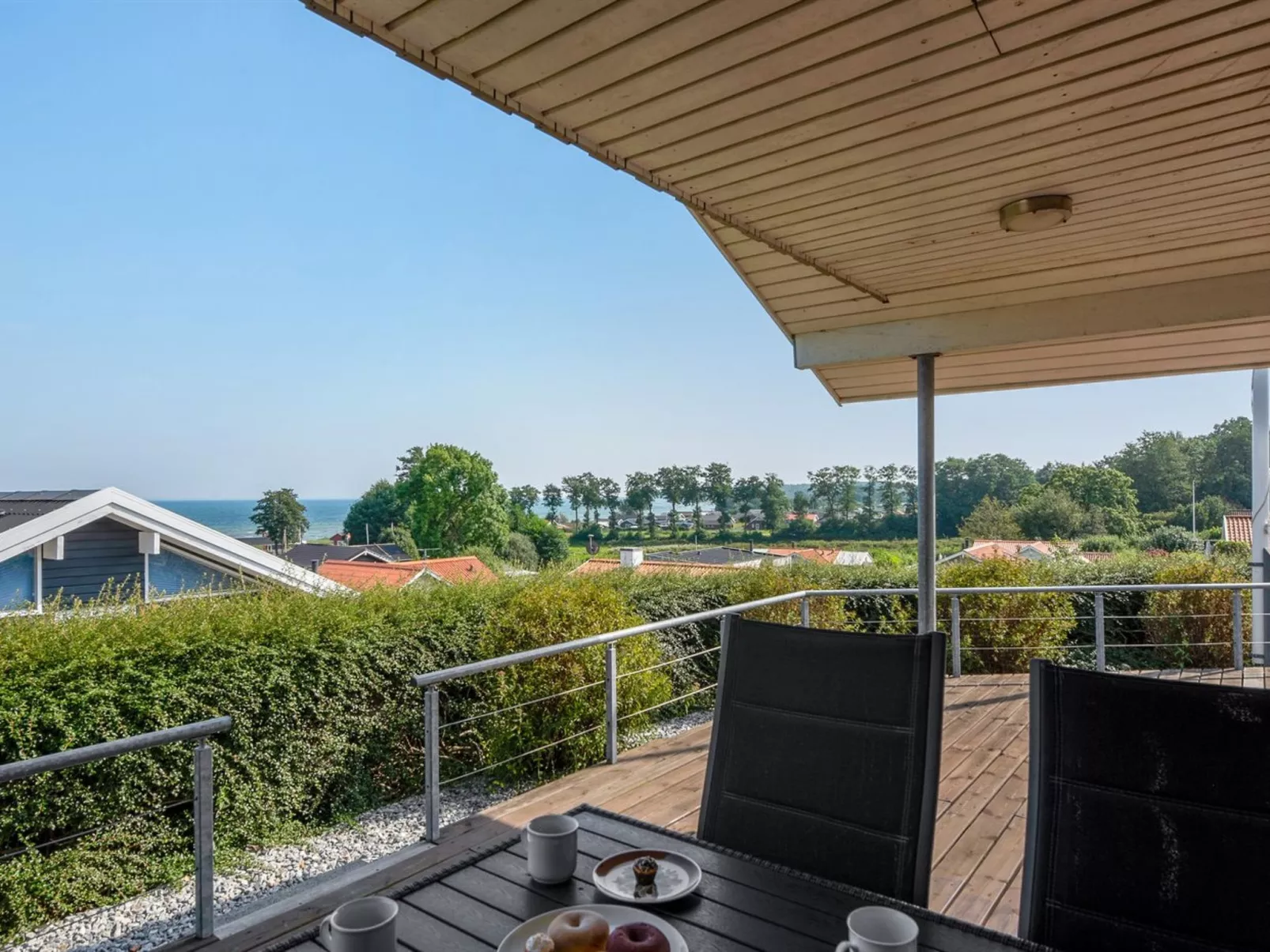 "Ebbeline" - 150m from the sea-Buiten