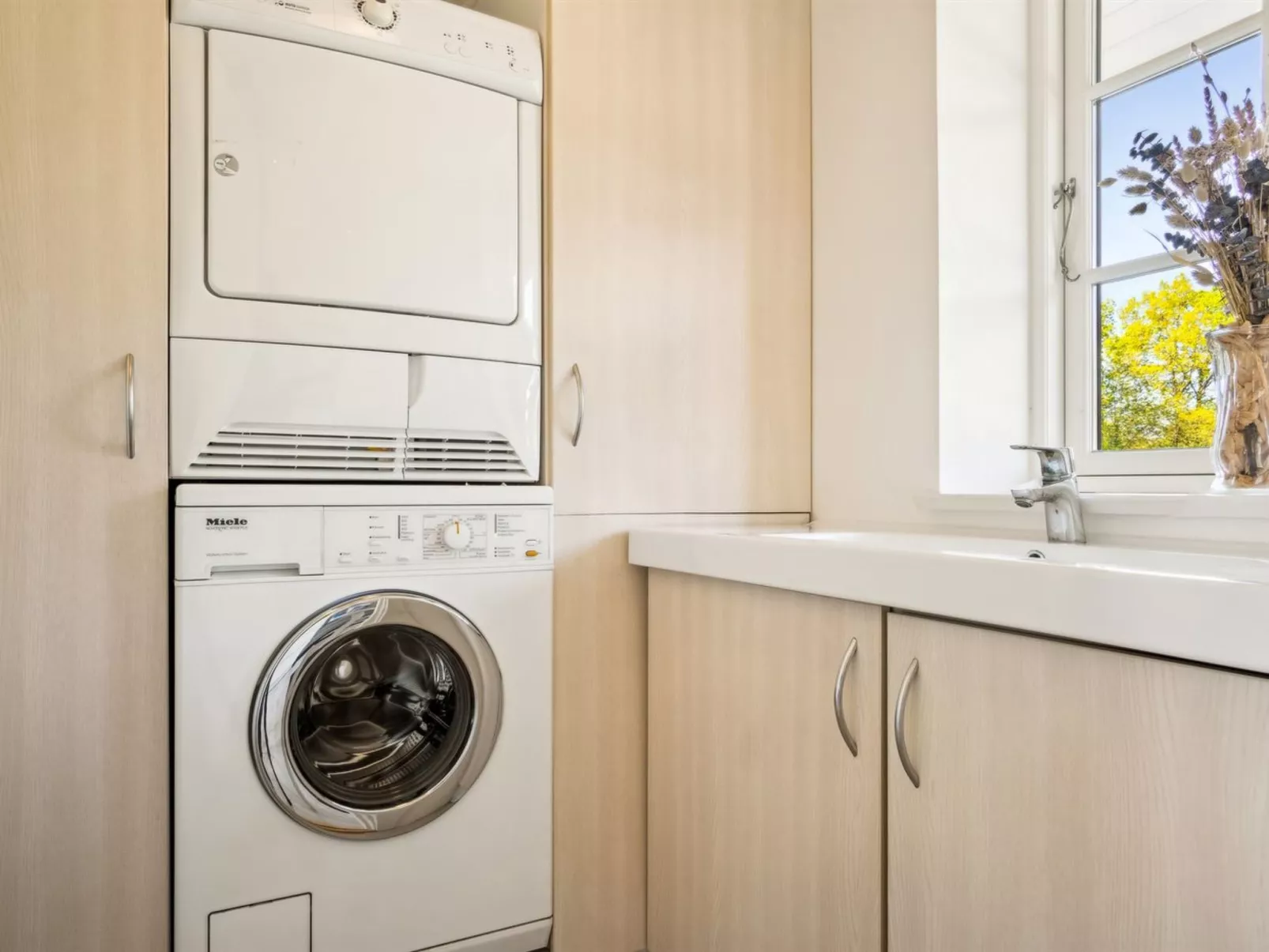 "Quanna" - 30km from the sea-Binnen