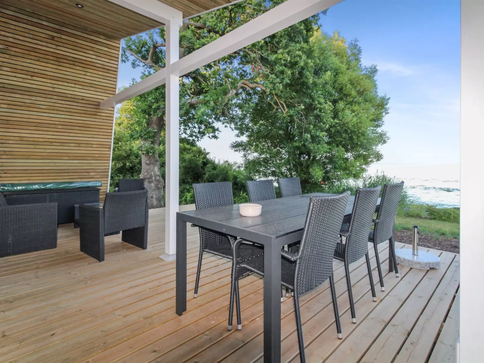 "Sasser" - 10m from the sea-Buiten