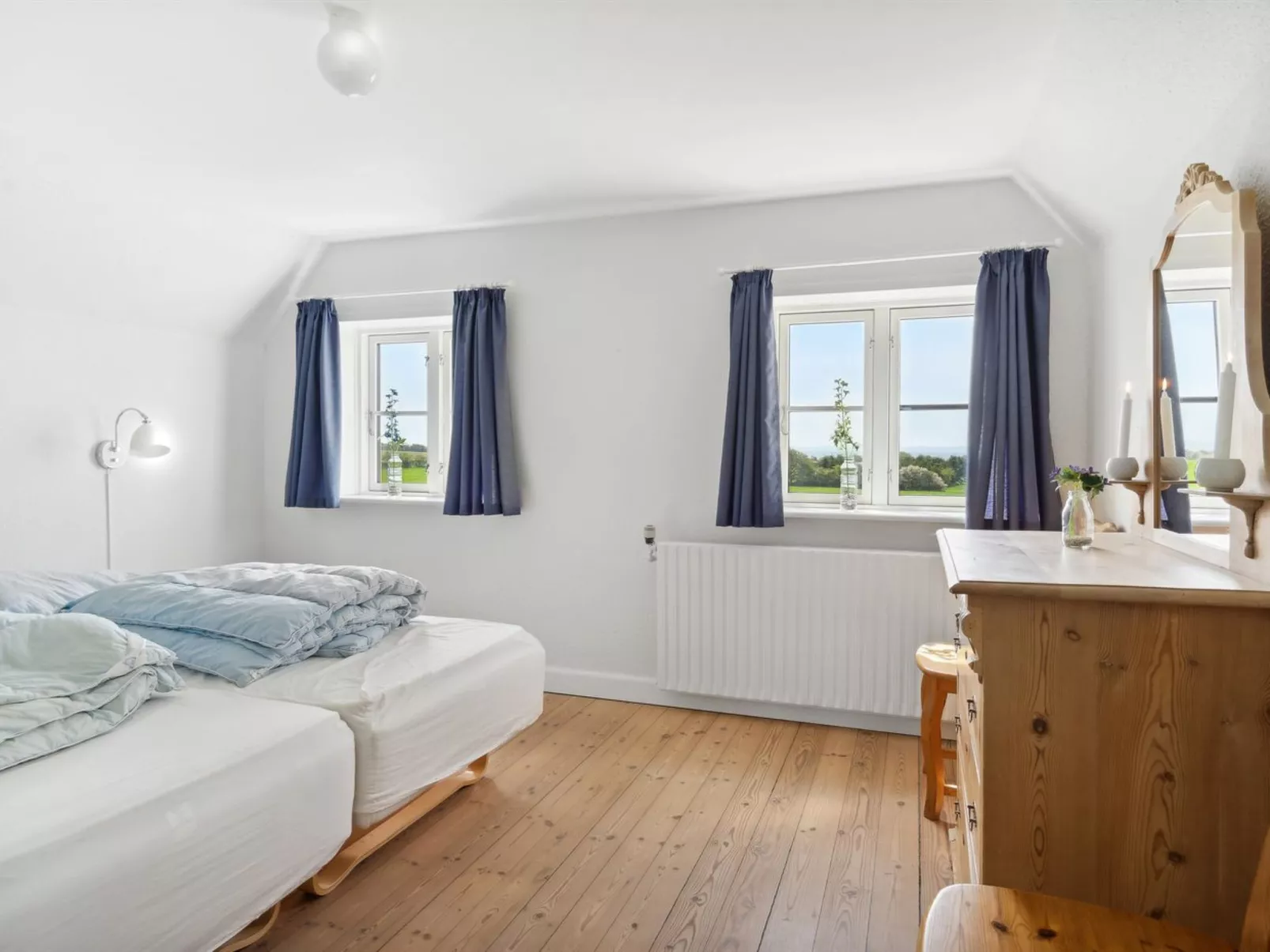 "Store" - 700m from the sea-Binnen