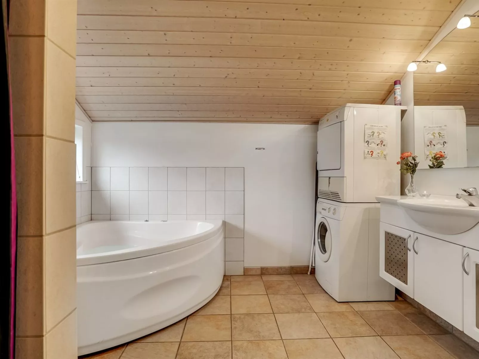 "Hilke" - 850m from the sea-Binnen