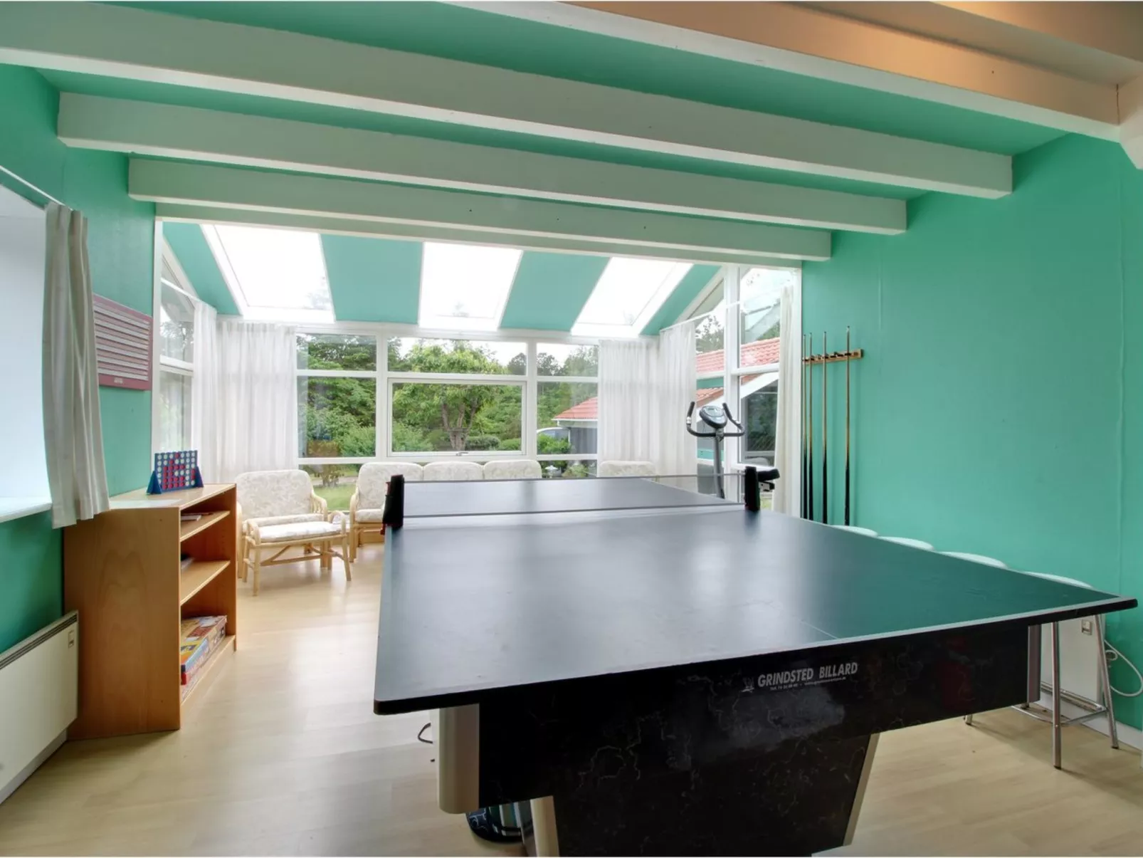 "Flora" - 150m from the sea-Binnen