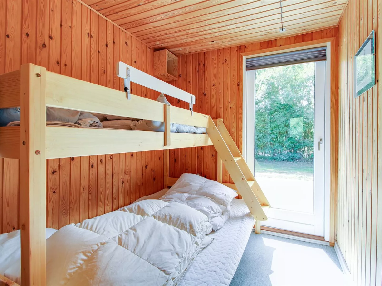 "Eldina" - 100m from the sea-Binnen