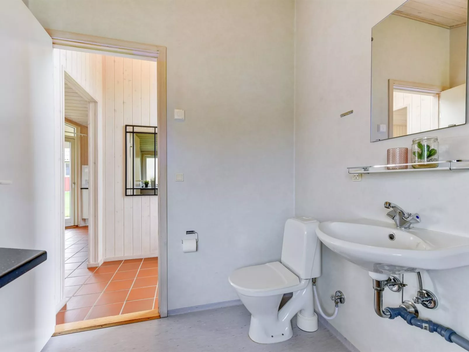 "Helga" - 100m from the sea-Binnen