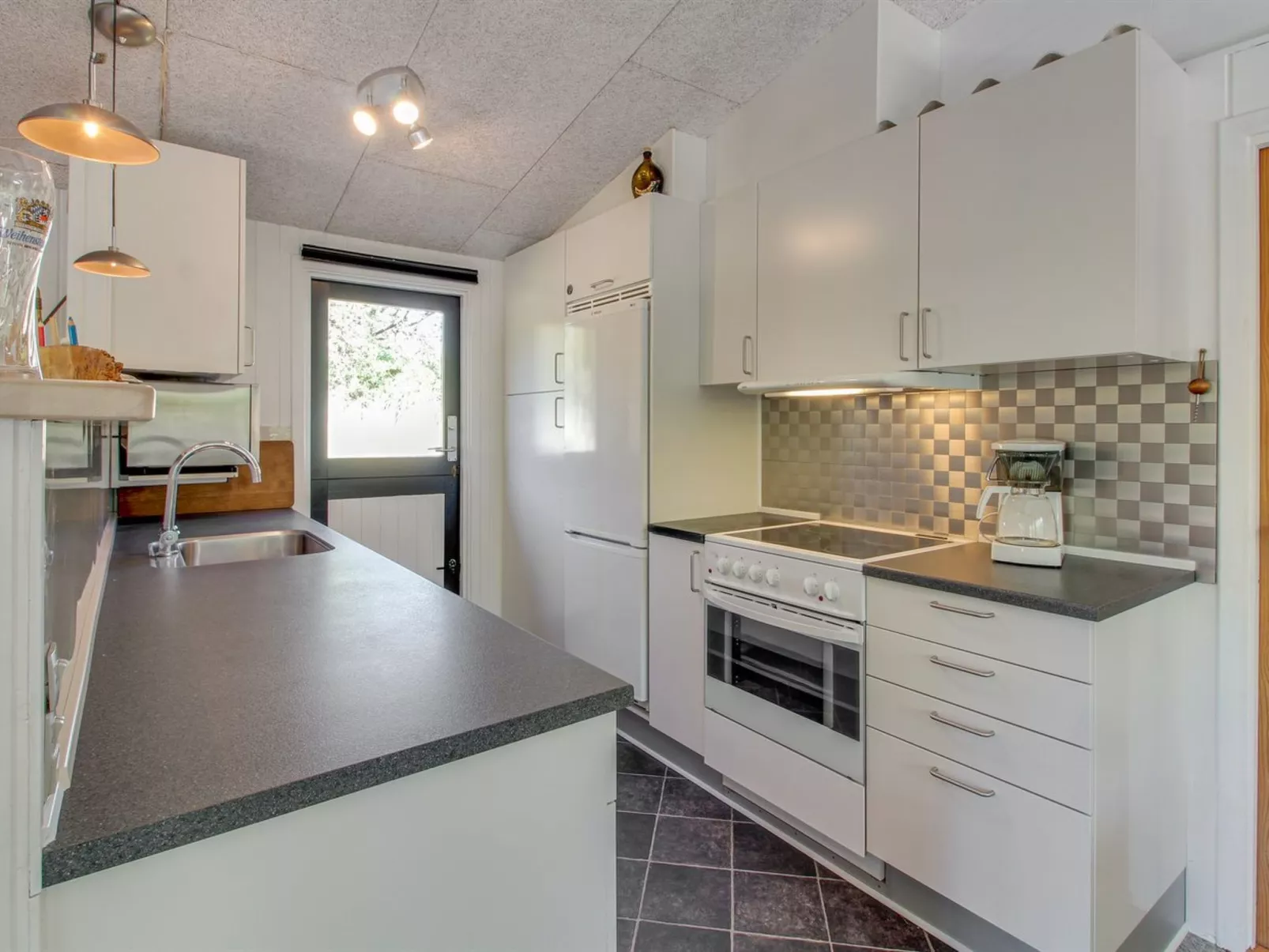 "Wyanet" - 2.3km from the sea-Binnen