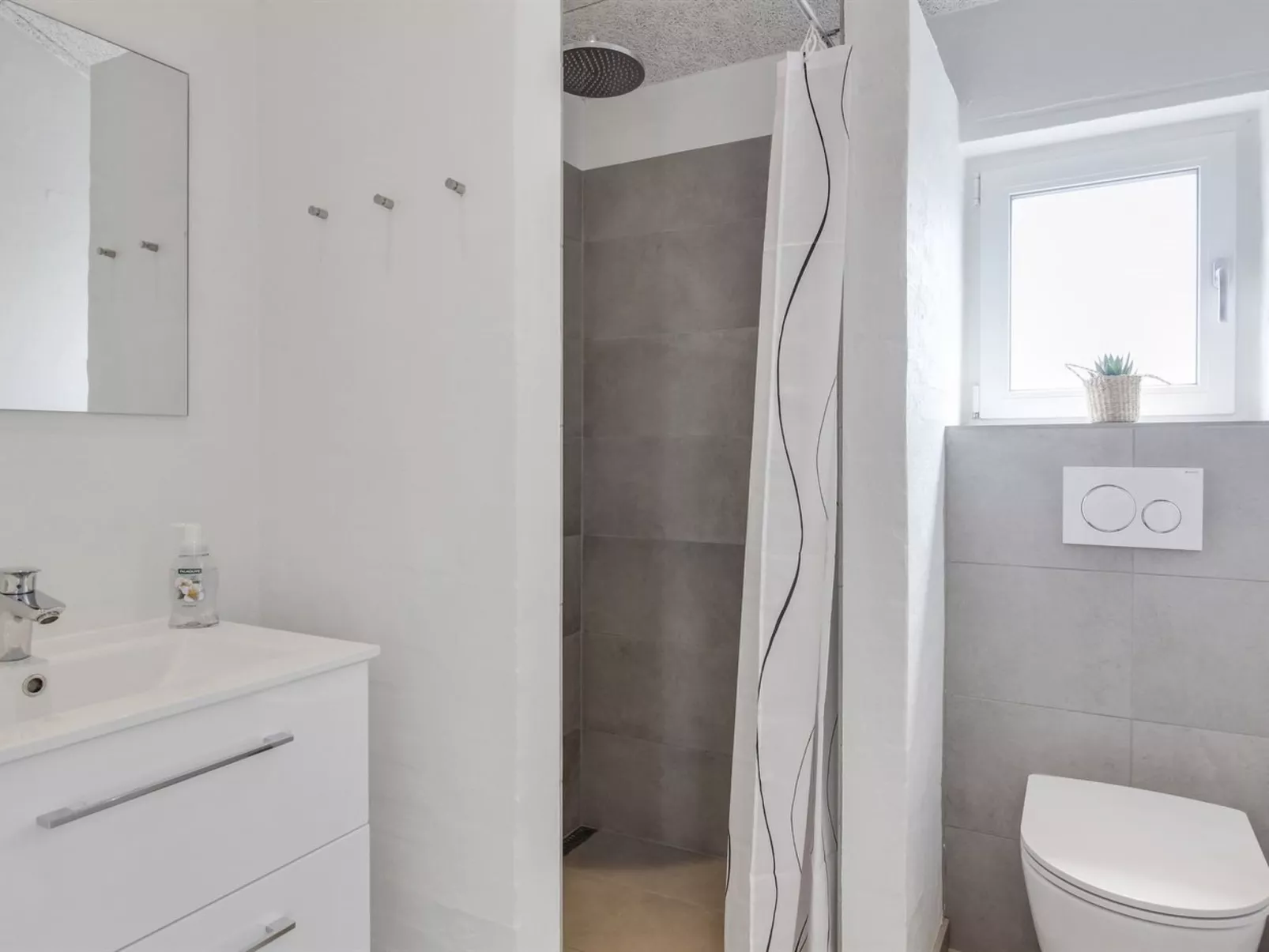 "Grith" - 1km from the sea-Binnen