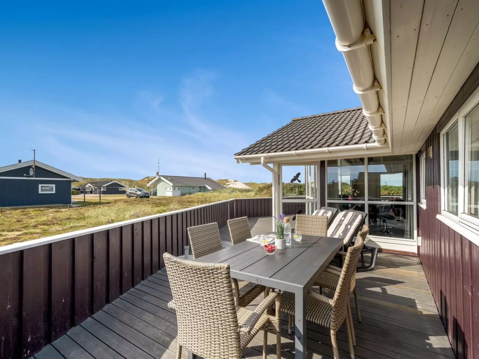 "Thrugot" -  from the sea-Buiten