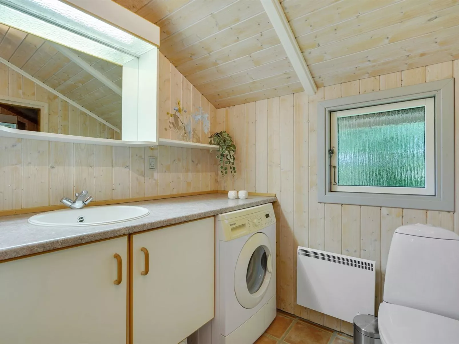 "Danna" - 850m to the fjord-Binnen