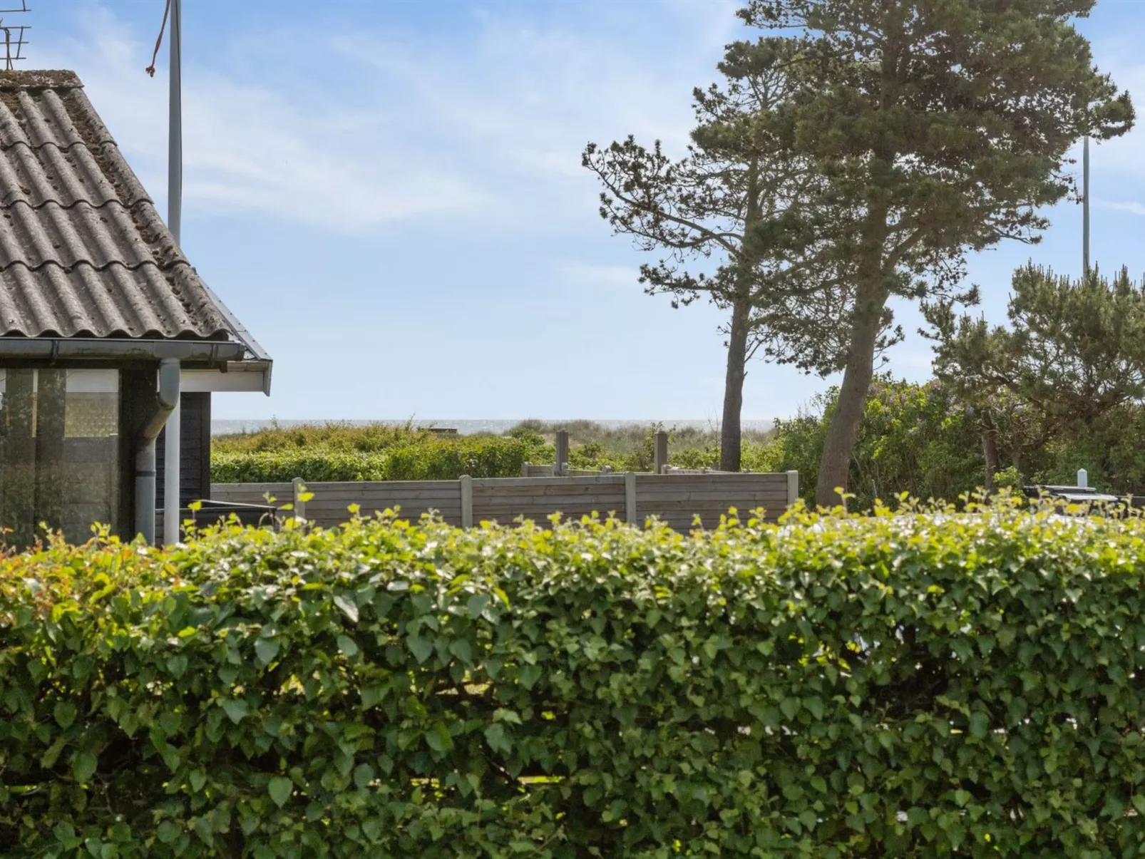 "Amdi" - 100m from the sea-Buiten