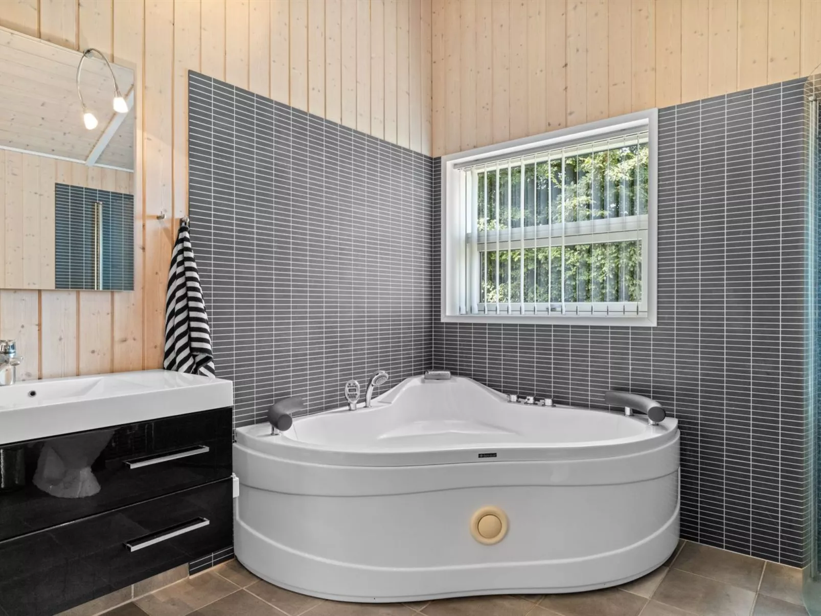 "Ønevus" - 550m from the sea-Binnen