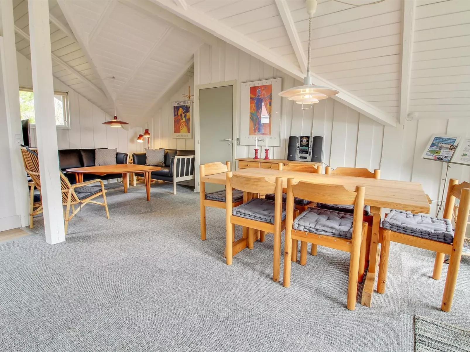 "Josie" - 200m from the sea-Binnen