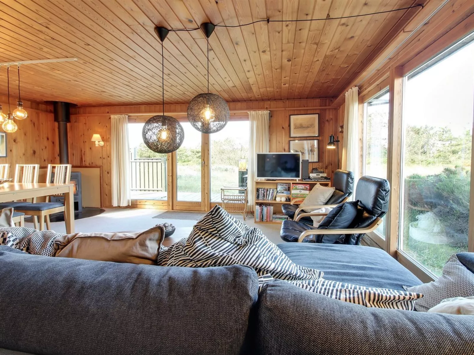 "Fridborg" - 1km from the sea-Binnen