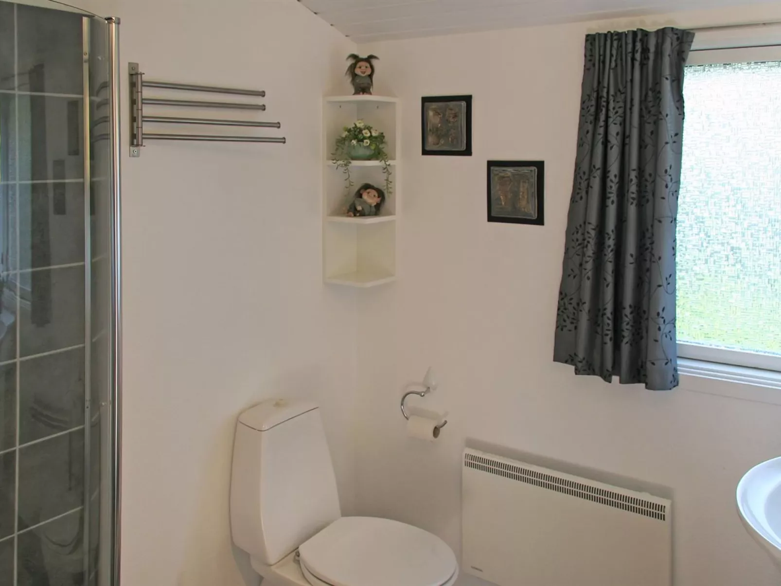 "Ilya" - 90m to the fjord-Binnen