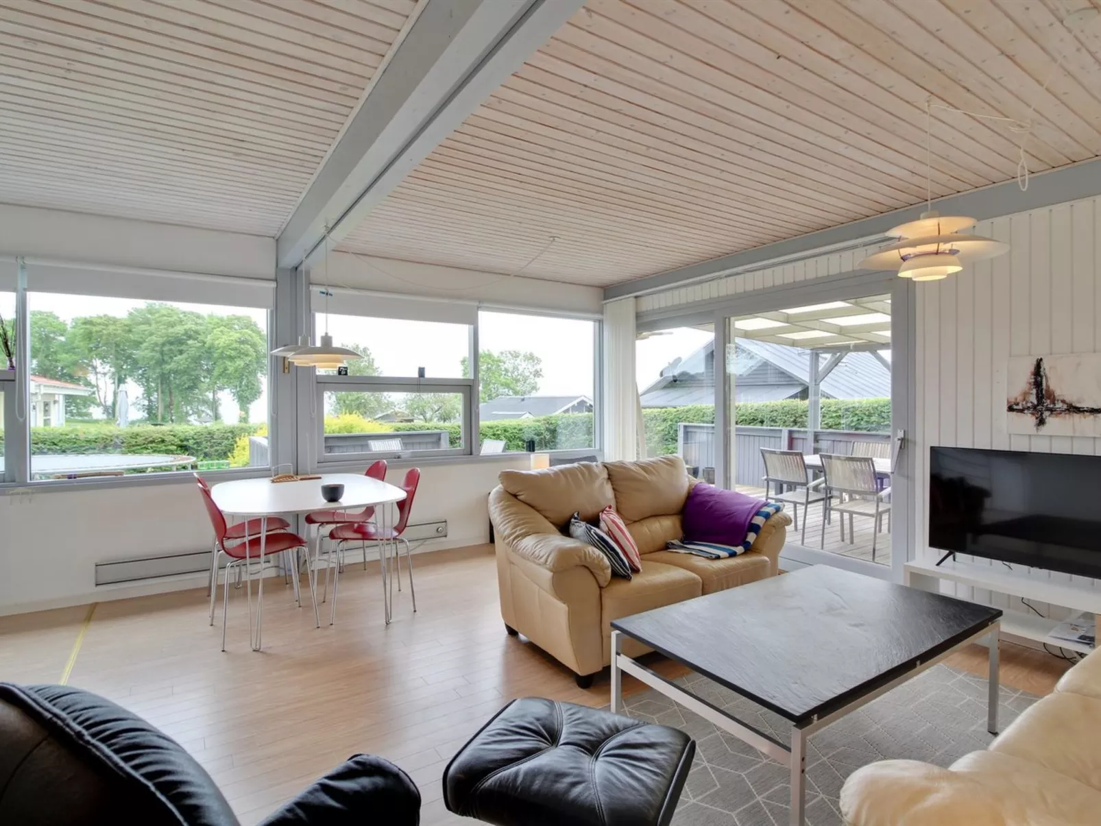 "Giselle" - 150m from the sea-Binnen