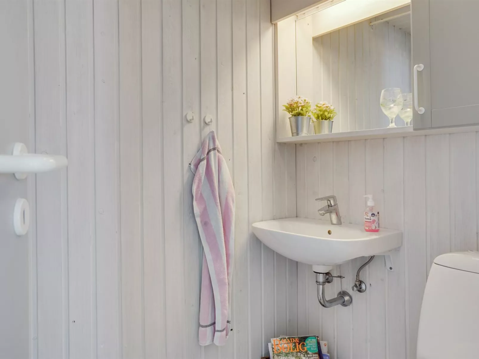 "Sigrid" - 400m from the sea-Binnen