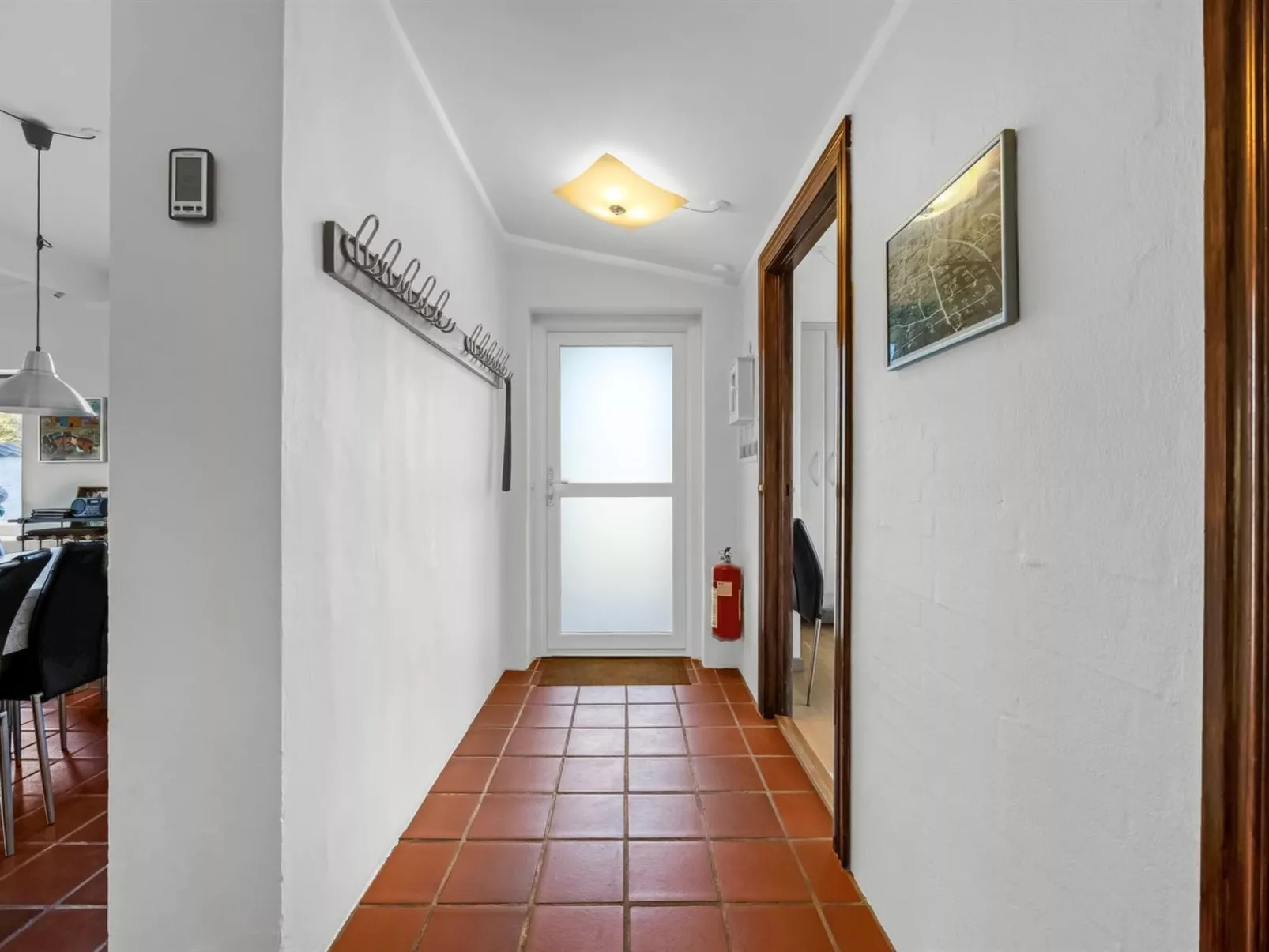 "Lenni" - 700m from the sea-Binnen